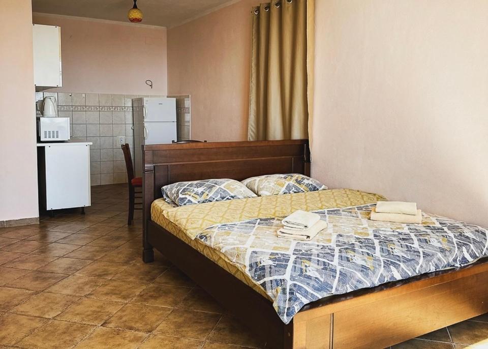 Green Line Guesthouse Бар Экстерьер фото