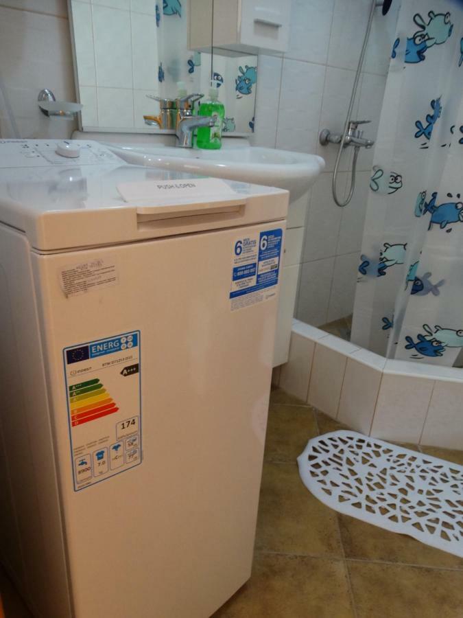 Green Line Guesthouse Бар Экстерьер фото